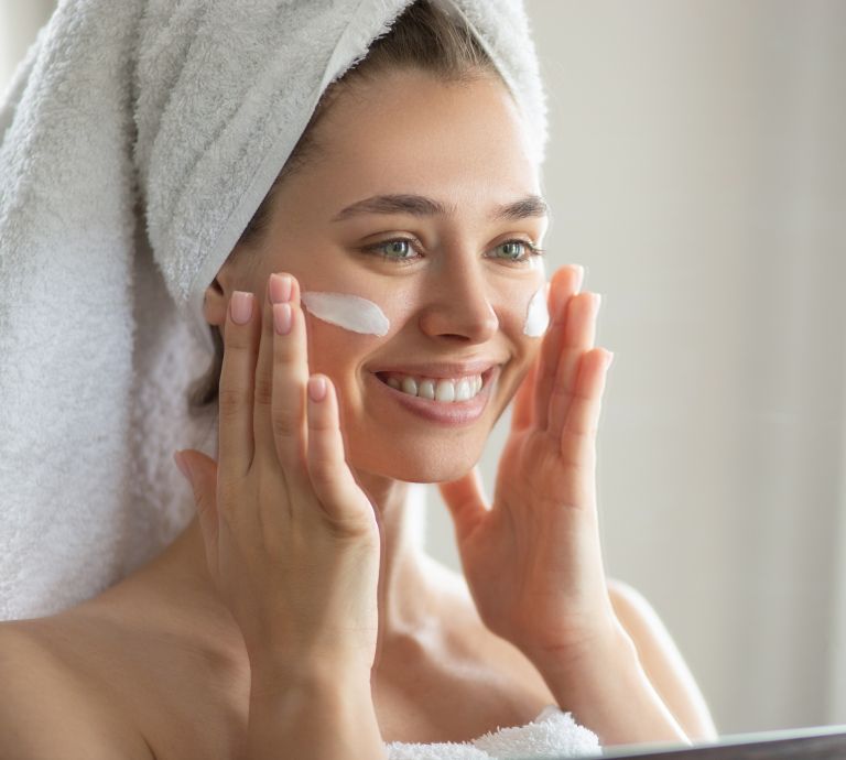 Kur duhet të fillosh të përdorësh produkte anti-rrudhë?